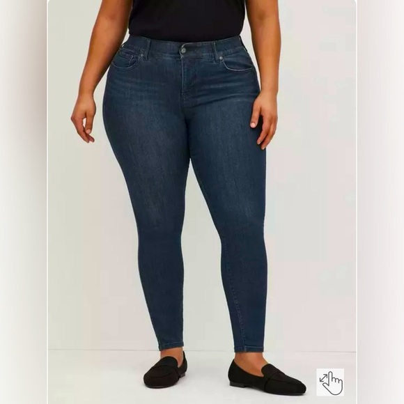 torrid Denim - Torrid Bombshell Skinny premium stretch high-rise jean.
